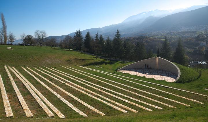 L'Amphisculpture di Beverly Pepper