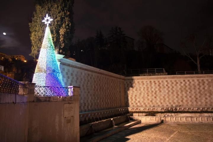 Albero di Natale a borgo Rivera di De Matteis